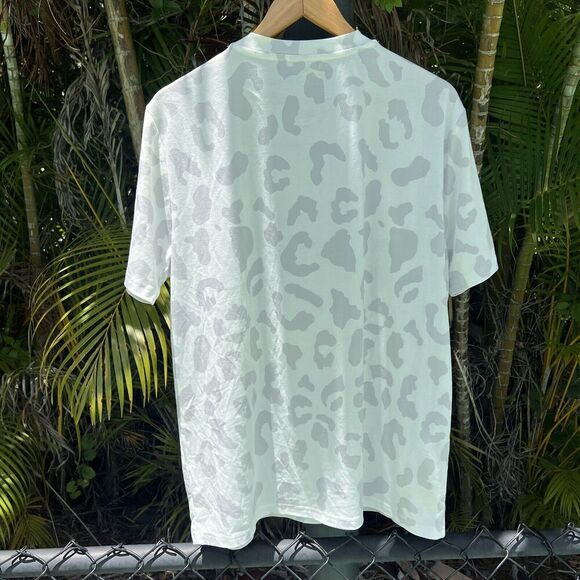 Iowa Hawkeyes Gameday Couture Women's Crushing Victory Subtle Leopard T-Shirt Lg - Picture 7 of 7